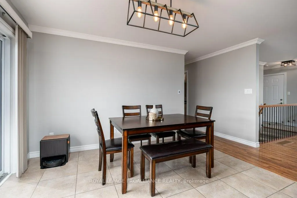 Photo 18 of 52 Cedar Creek Way, Quinte West, Frankford Ward — HOMEH