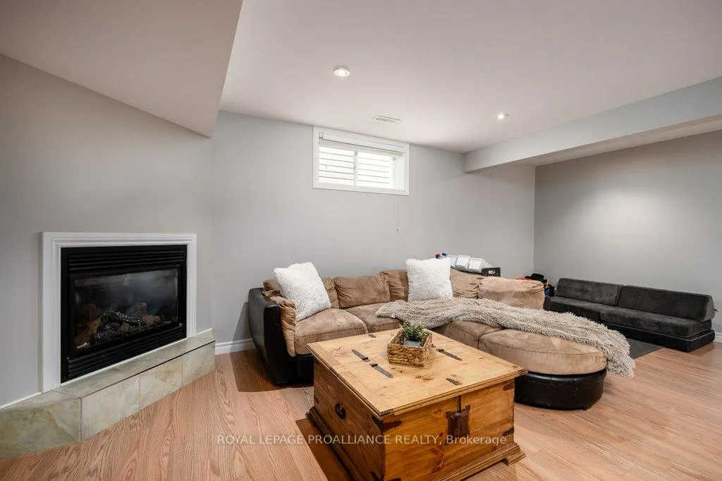 Photo 27 of 52 Cedar Creek Way, Quinte West, Frankford Ward — HOMEH