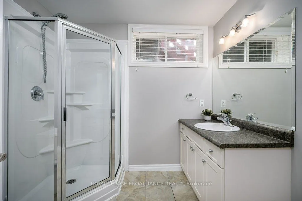 Photo 32 of 52 Cedar Creek Way, Quinte West, Frankford Ward — HOMEH