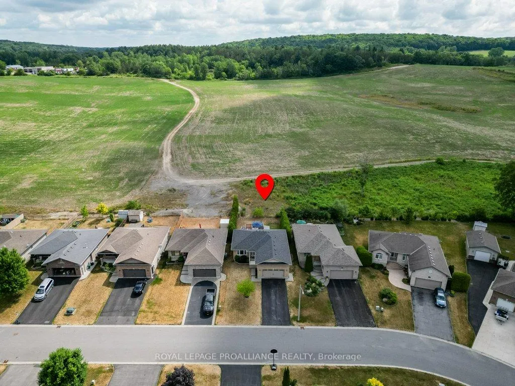 Photo 39 of 52 Cedar Creek Way, Quinte West, Frankford Ward — HOMEH