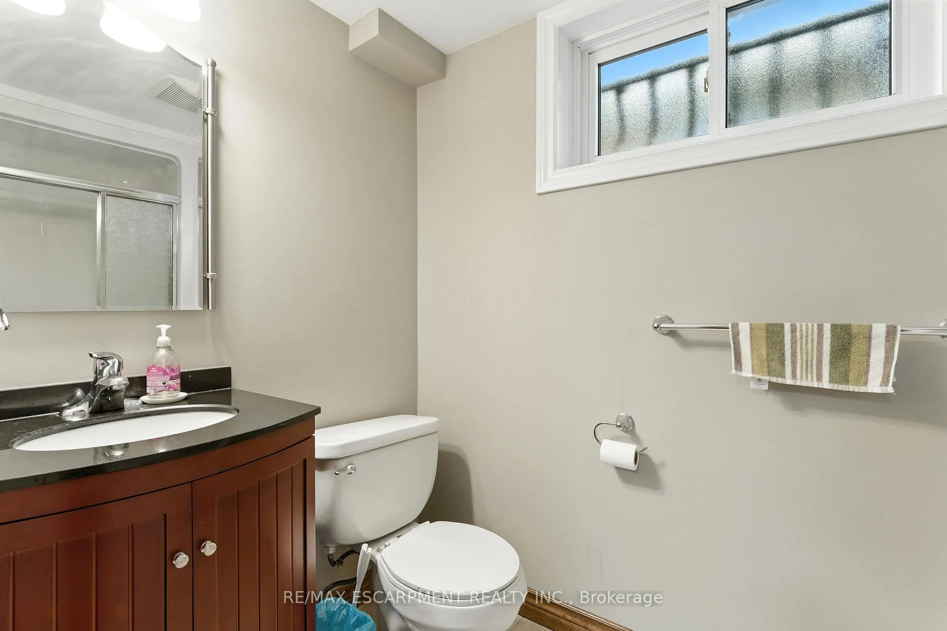 Photo 19 of 146 San Francisco Avenue, Hamilton, Mountview — HOMEH