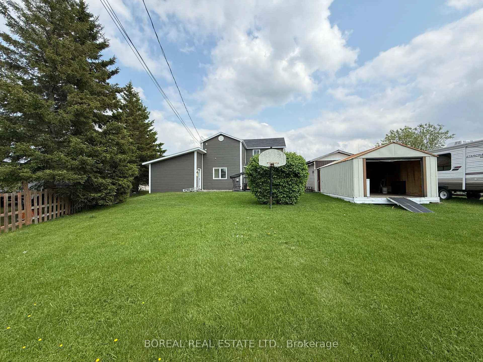 Photo 8 of 1 Boisvert Crescent, Cochrane — HOMEH