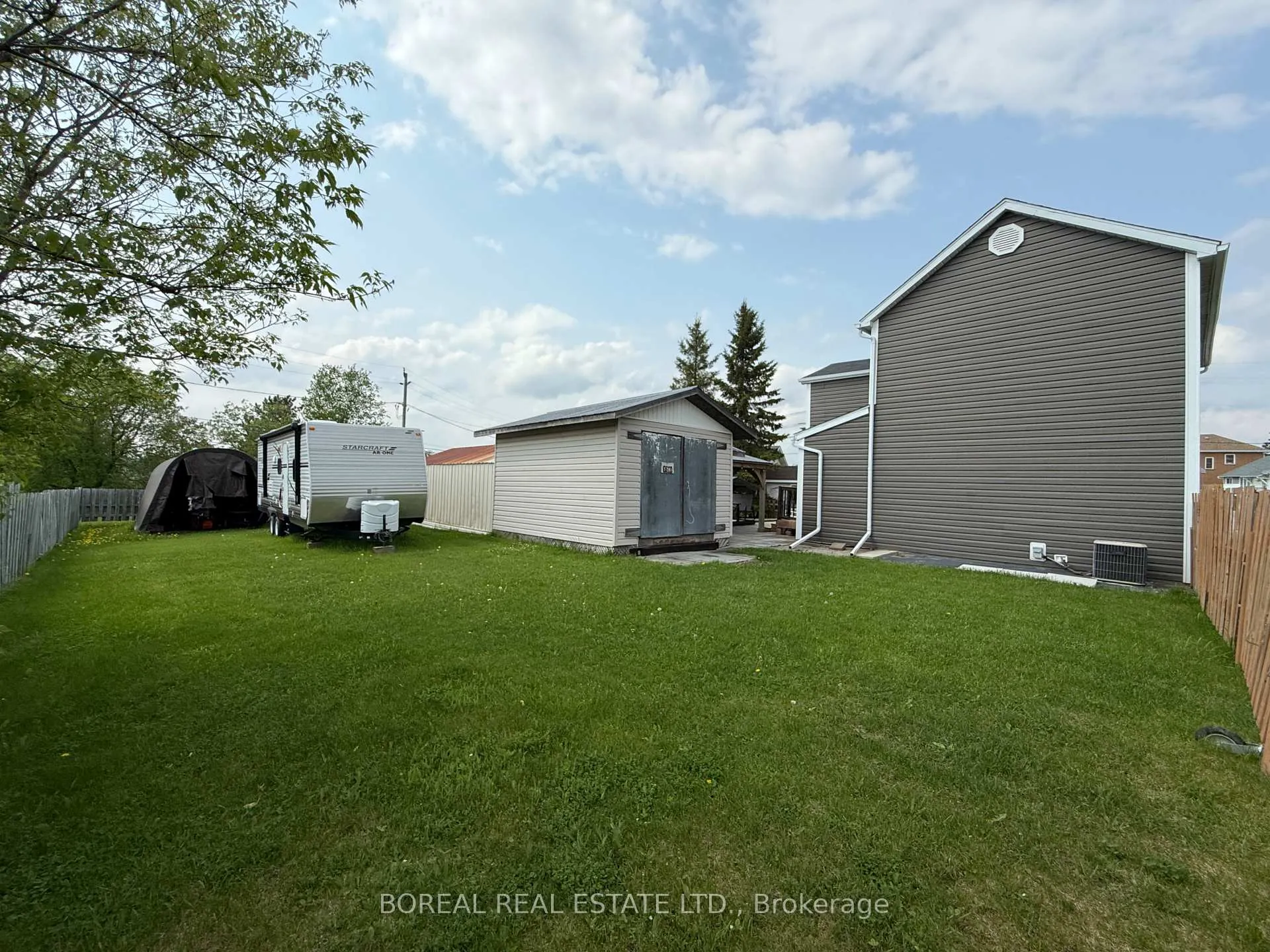 Photo 9 of 1 Boisvert Crescent, Cochrane — HOMEH