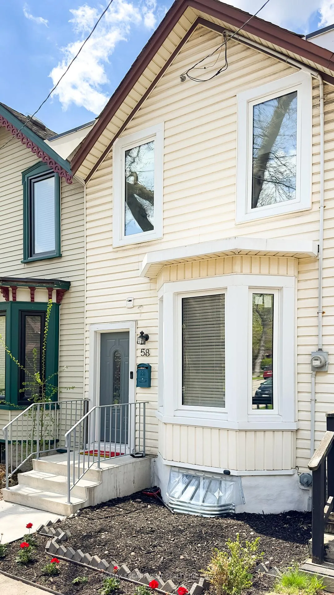 Photo 2 of 58 Margaret Street, Hamilton, Strathcona — HOMEH