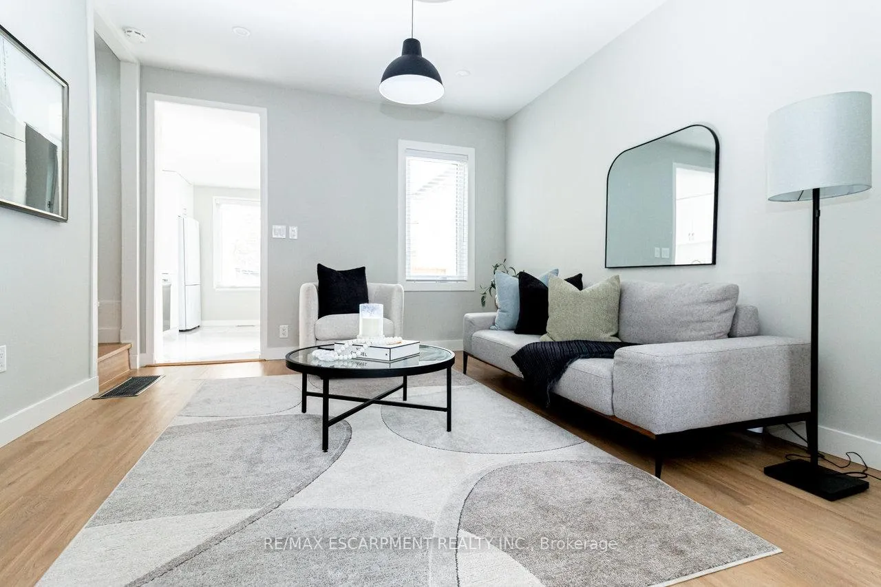 Photo 15 of 58 Margaret Street, Hamilton, Strathcona — HOMEH