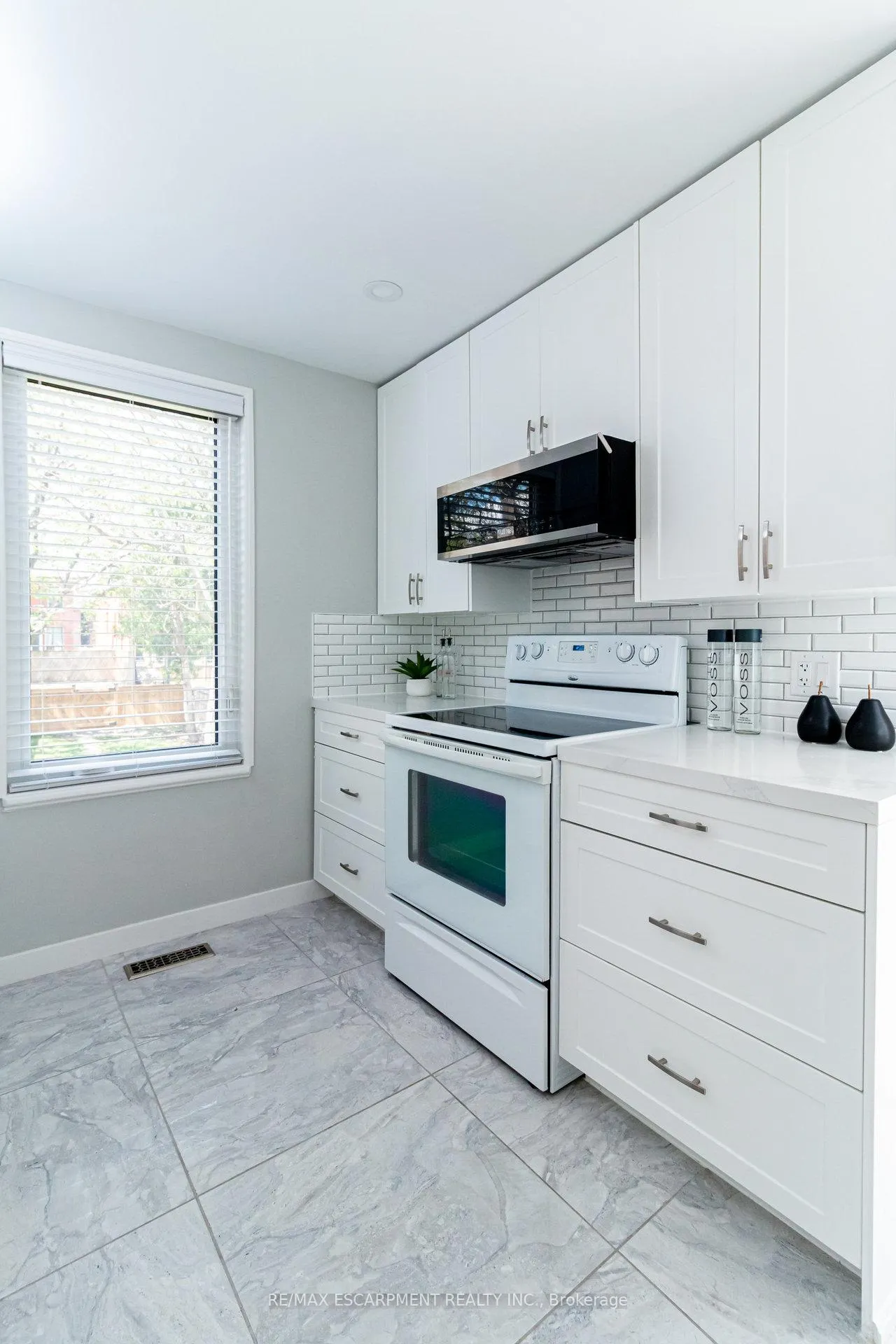 Photo 22 of 58 Margaret Street, Hamilton, Strathcona — HOMEH