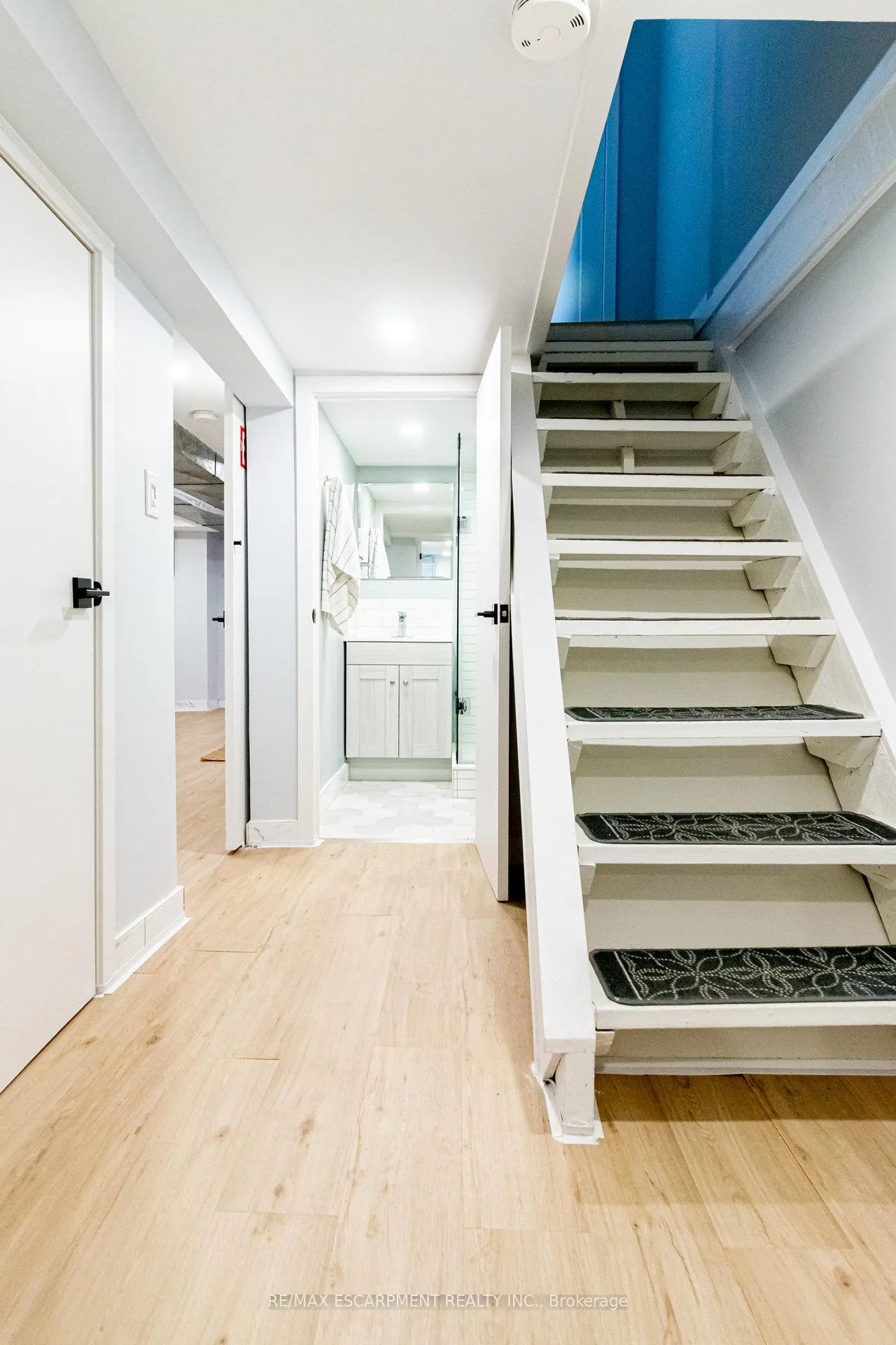 Photo 35 of 58 Margaret Street, Hamilton, Strathcona — HOMEH
