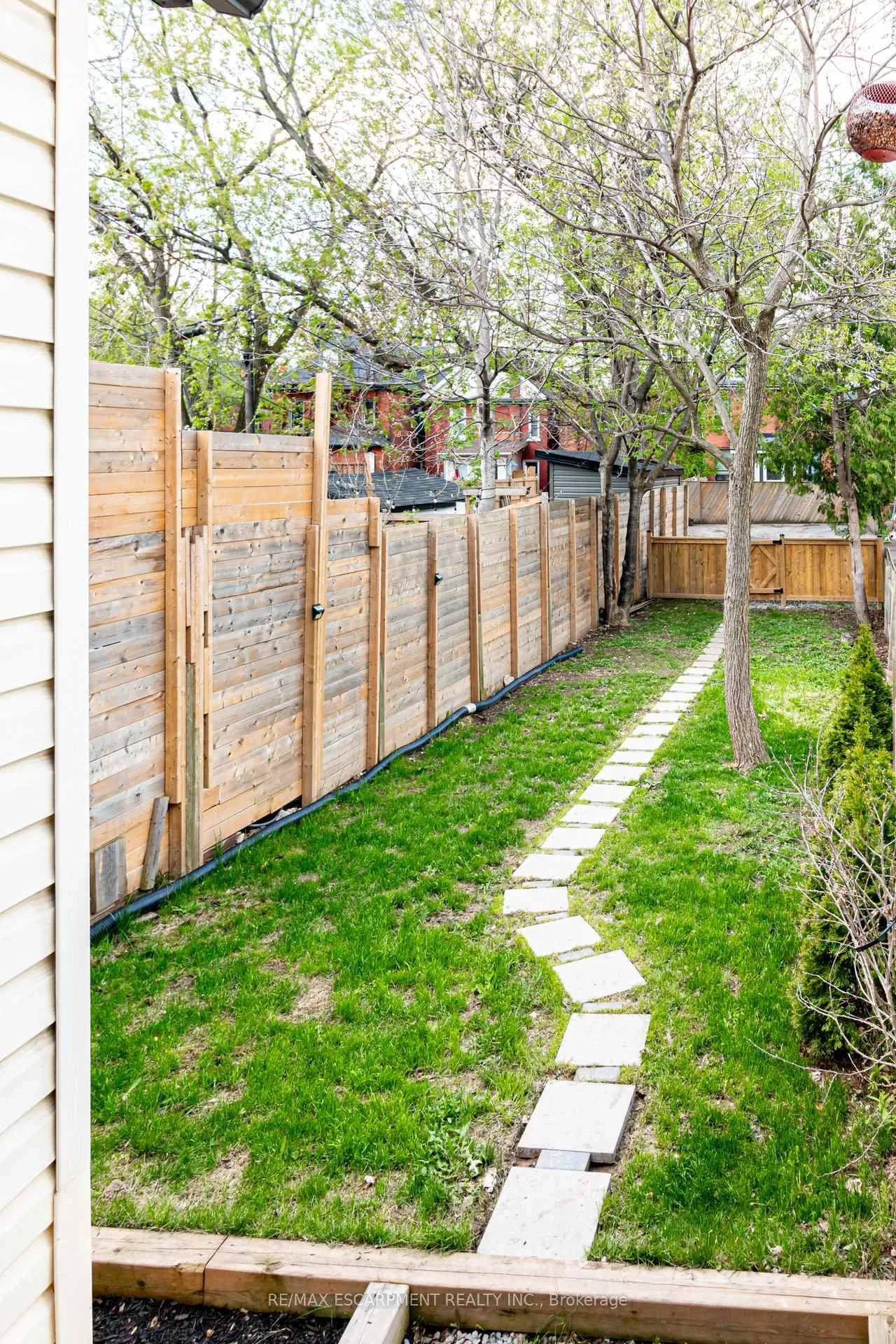 Photo 43 of 58 Margaret Street, Hamilton, Strathcona — HOMEH