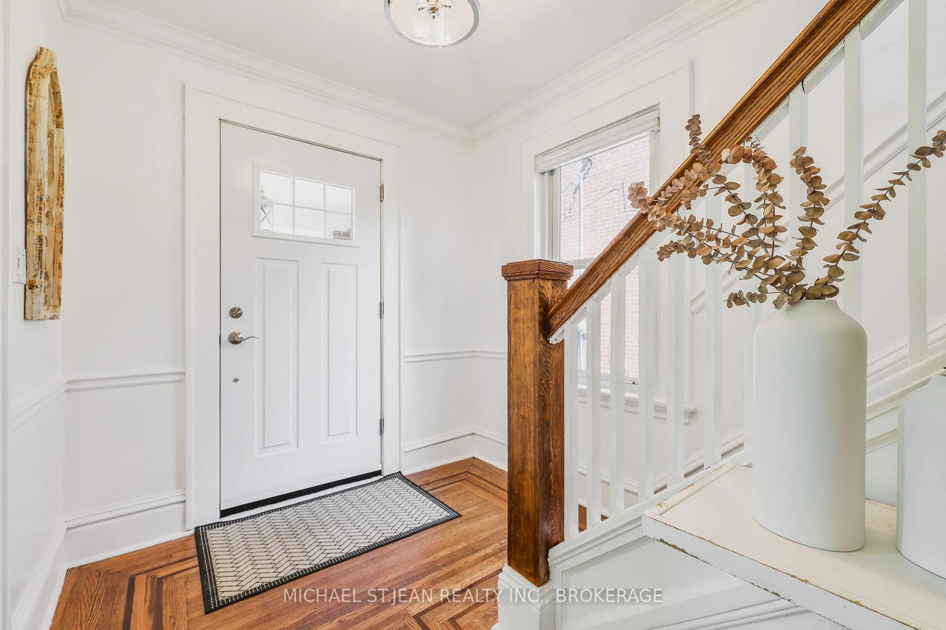 Photo 5 of 32 Mountain Park Avenue, Hamilton, Centremount — HOMEH