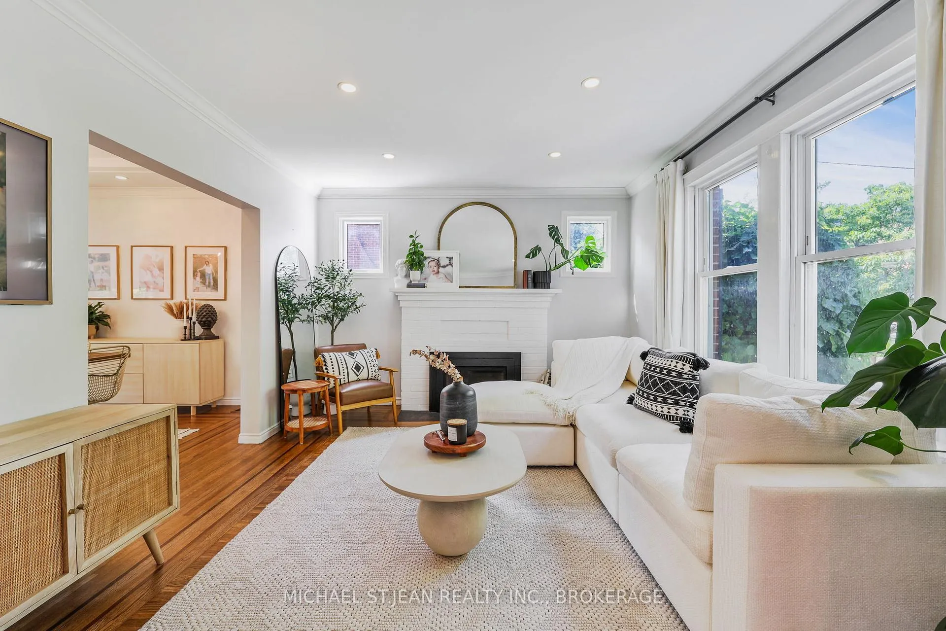 Photo 7 of 32 Mountain Park Avenue, Hamilton, Centremount — HOMEH