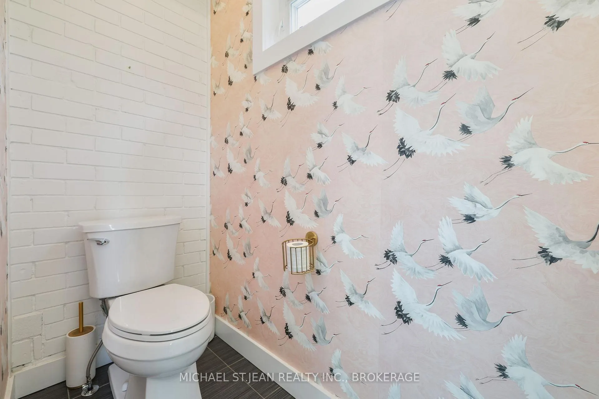 Photo 22 of 32 Mountain Park Avenue, Hamilton, Centremount — HOMEH