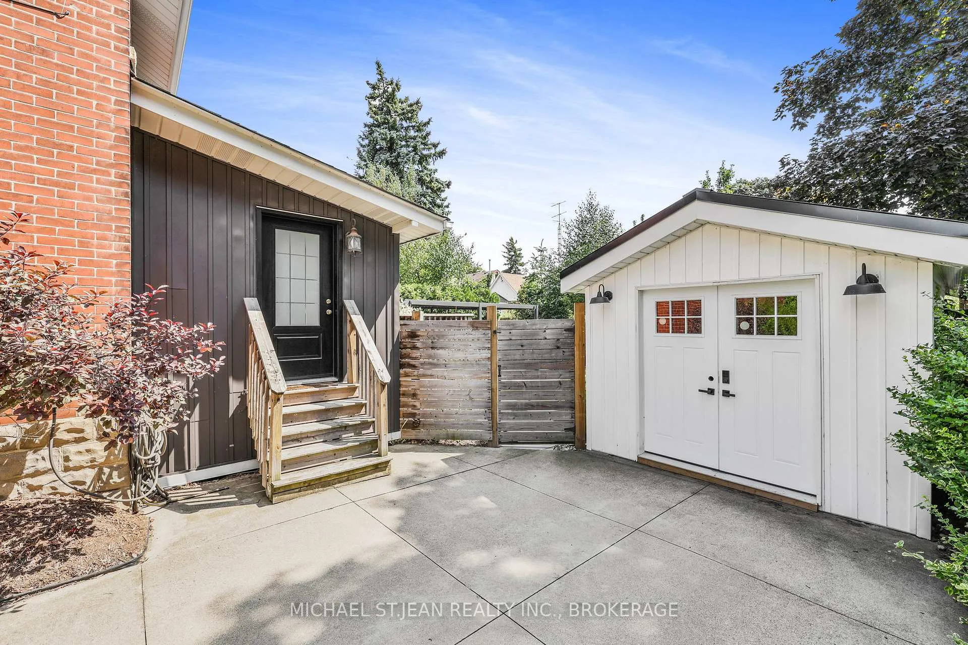 Photo 37 of 32 Mountain Park Avenue, Hamilton, Centremount — HOMEH