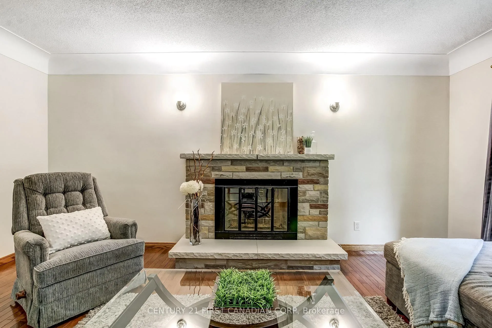 Photo 7 of 353 Adelaide Street, Strathroy-Caradoc, SW — HOMEH