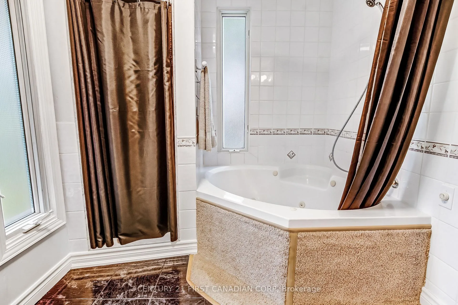 Photo 9 of 353 Adelaide Street, Strathroy-Caradoc, SW — HOMEH