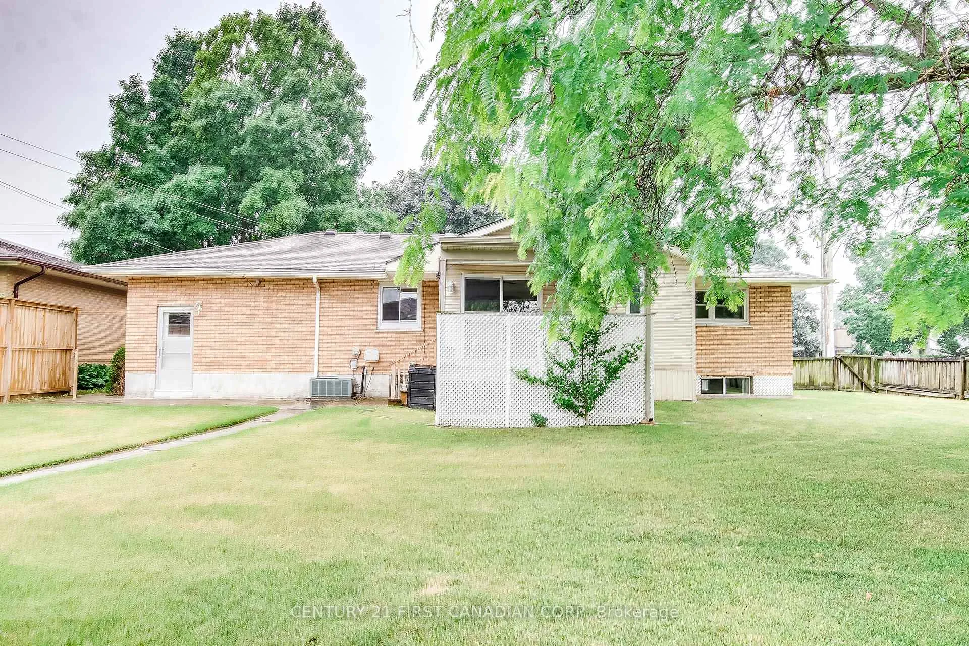 Photo 33 of 353 Adelaide Street, Strathroy-Caradoc, SW — HOMEH