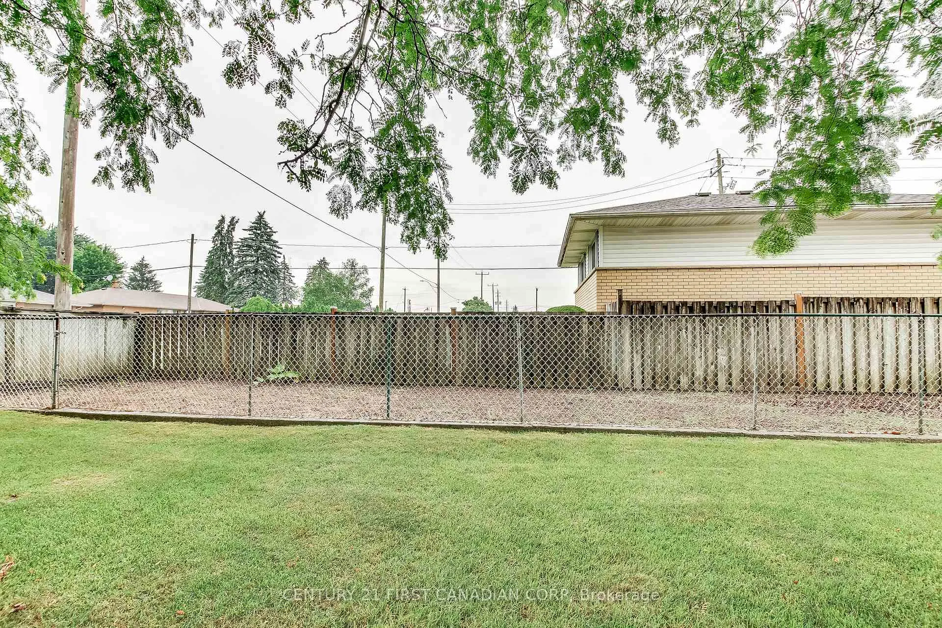 Photo 35 of 353 Adelaide Street, Strathroy-Caradoc, SW — HOMEH