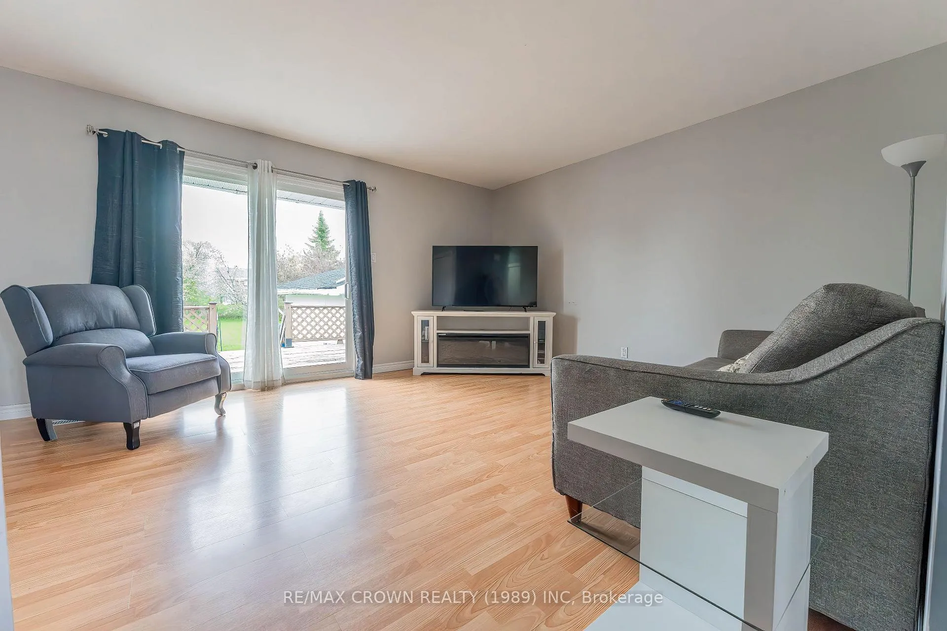 Photo 12 of 20 Bouldier Street, Kapuskasing — HOMEH