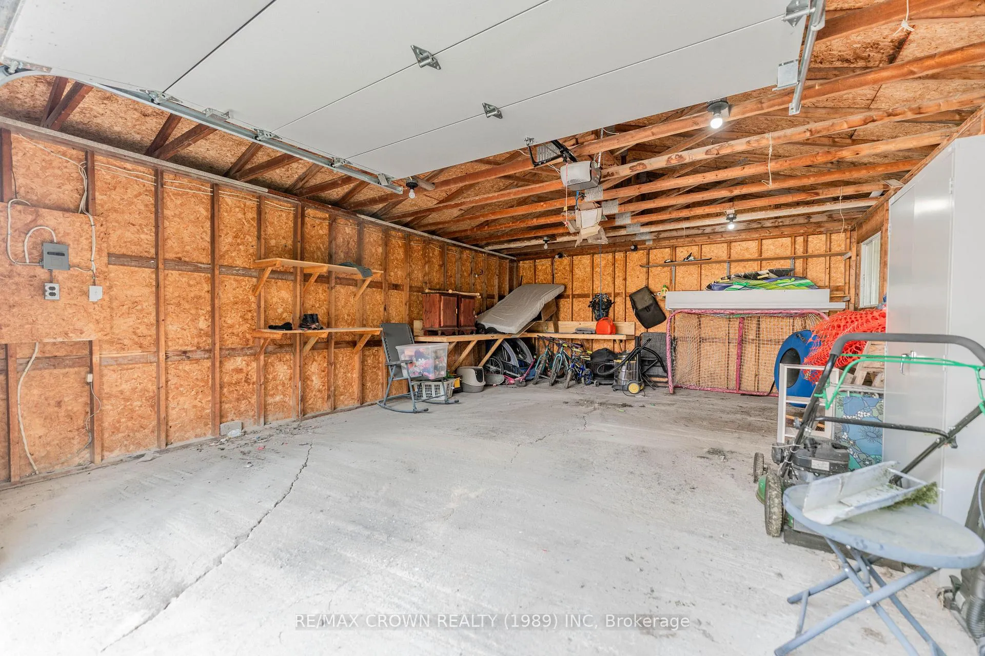 Photo 34 of 20 Bouldier Street, Kapuskasing — HOMEH
