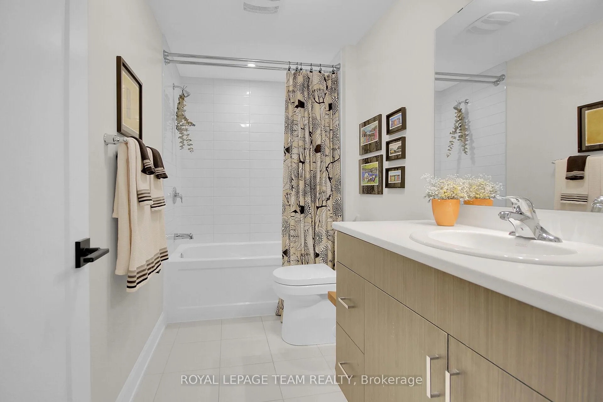 Photo 32 of 80 Magnolia Way, North Grenville, North Grenville Twp (Kemptville South) — HOMEH