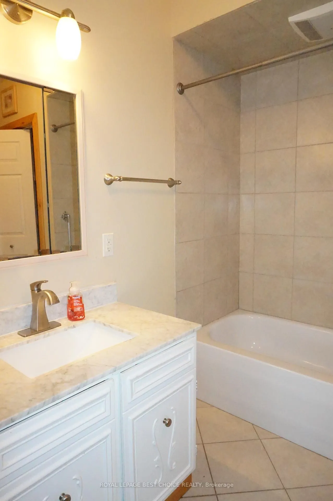 Photo 8 of 61 Silver Street, Cobalt — HOMEH