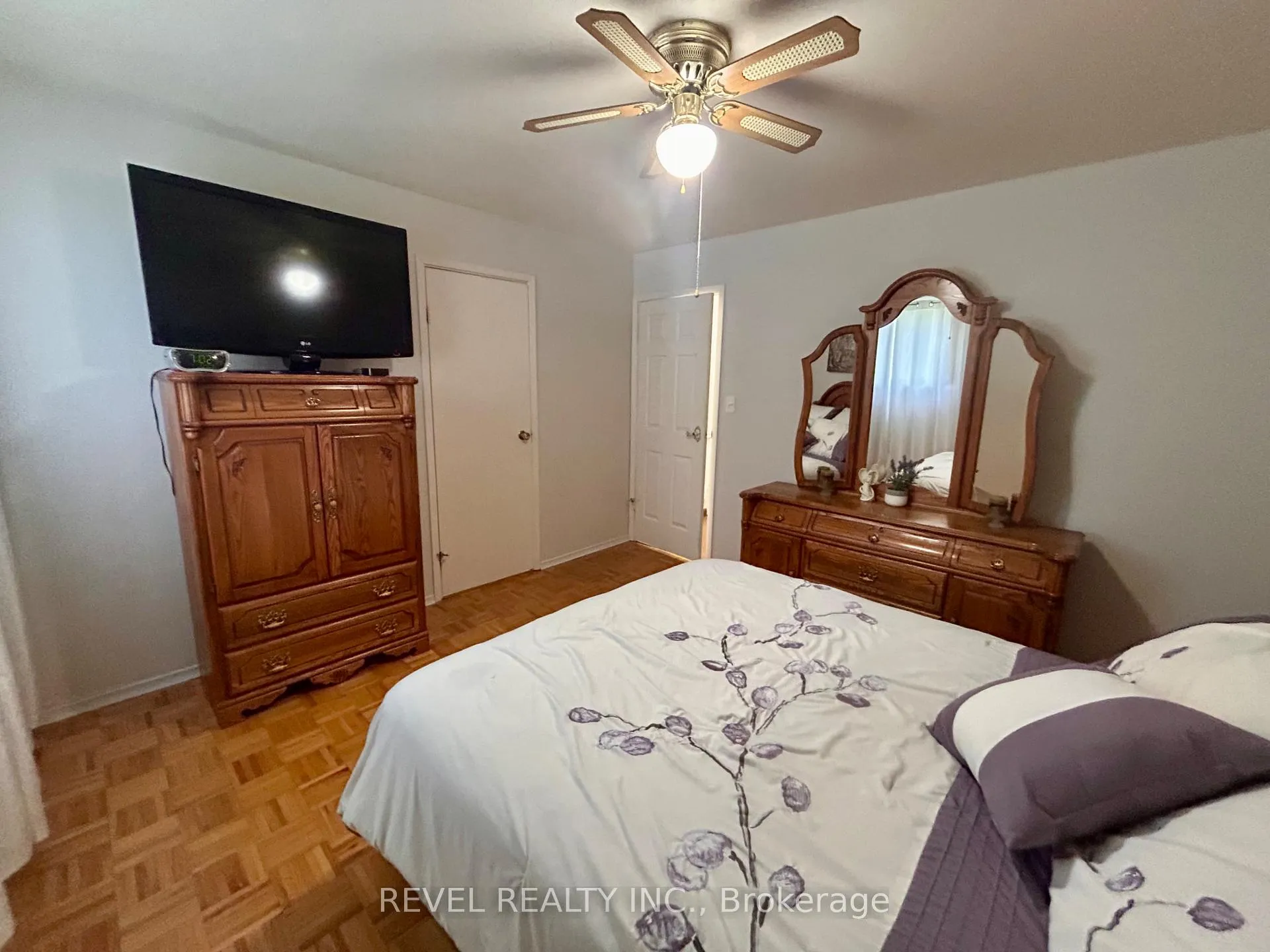 Photo 24 of 446 Eleventh Avenue, Cochrane — HOMEH