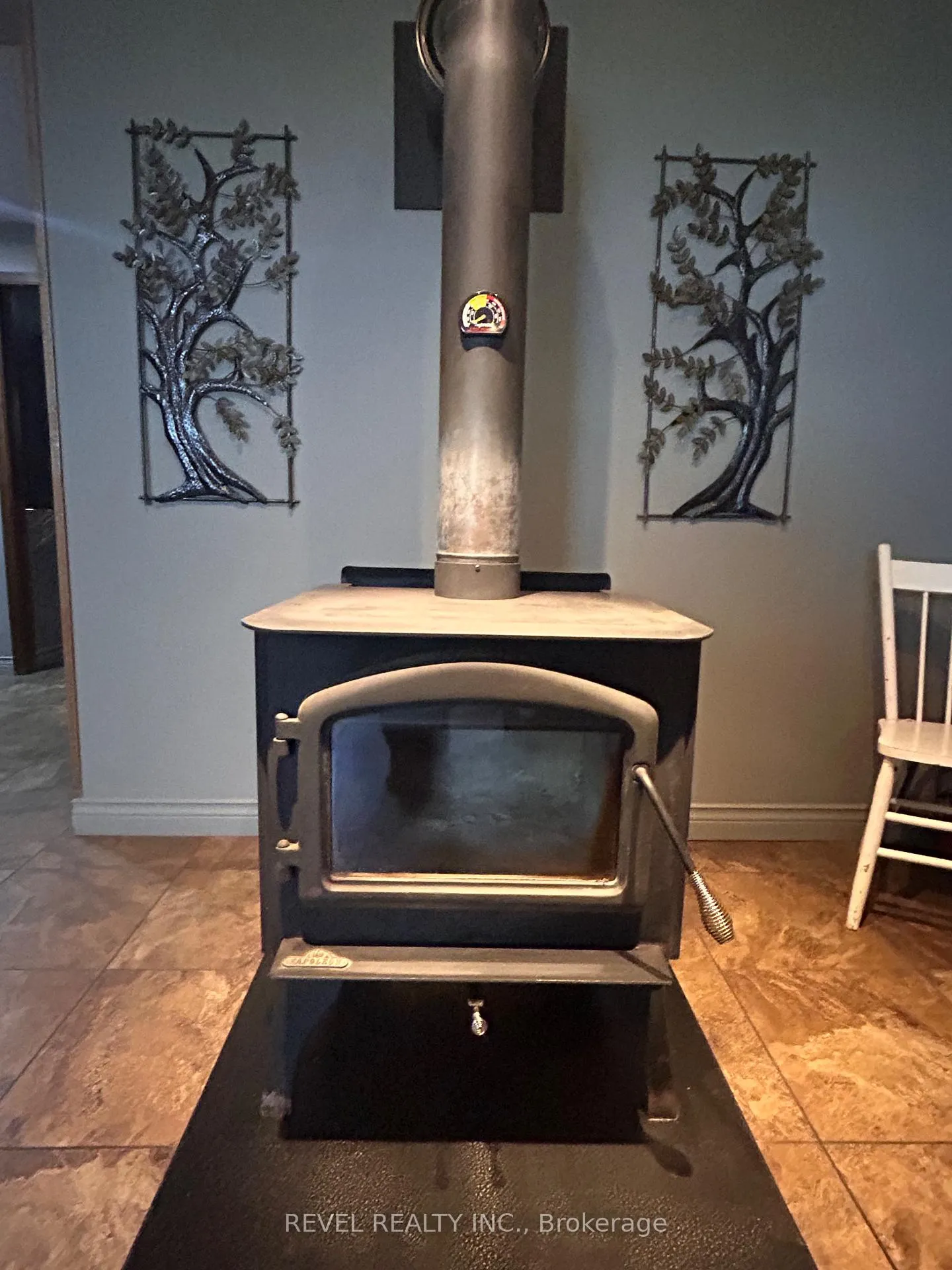 Photo 32 of 446 Eleventh Avenue, Cochrane — HOMEH