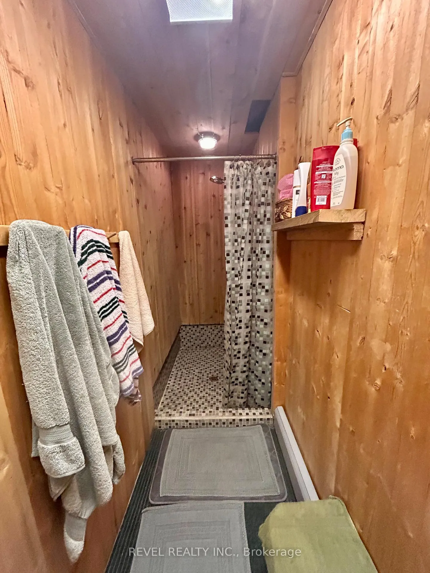 Photo 37 of 446 Eleventh Avenue, Cochrane — HOMEH