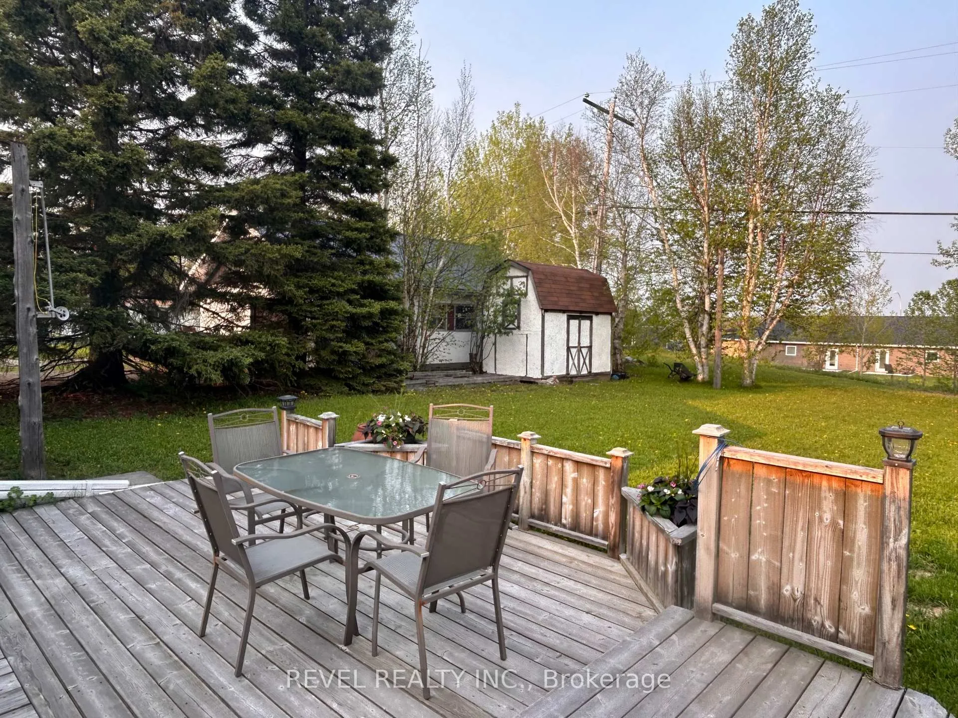 Photo 41 of 446 Eleventh Avenue, Cochrane — HOMEH