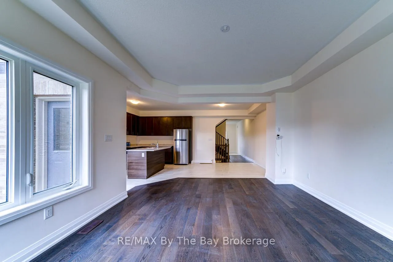 Photo 20 of 194 Rosanne Circle, Wasaga Beach — HOMEH