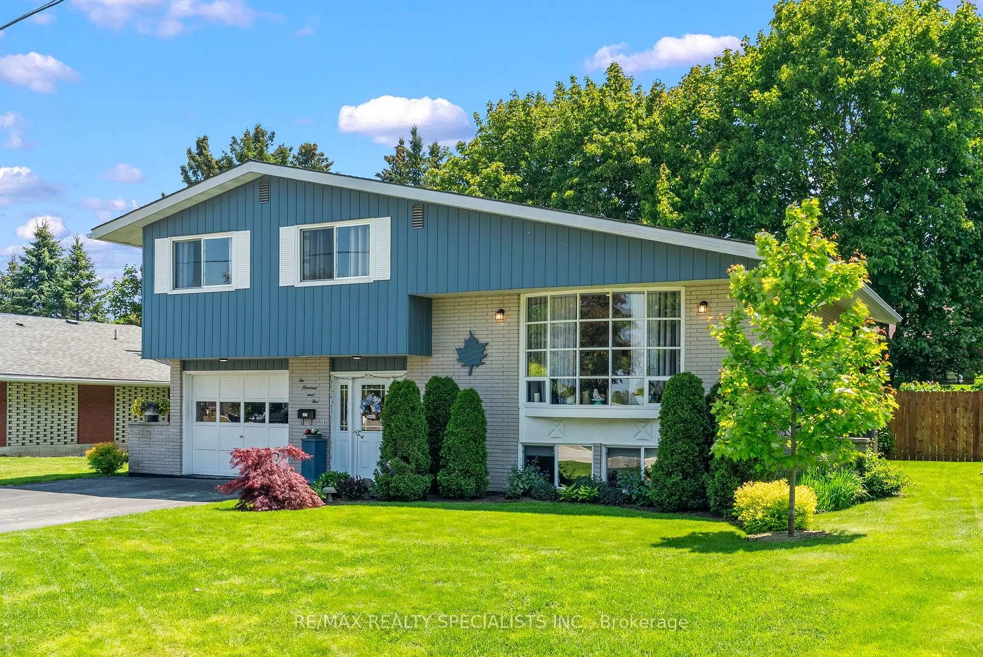 Photo 1 of 205 Byeland Drive, Wellington North, Mount Forest — HOMEH