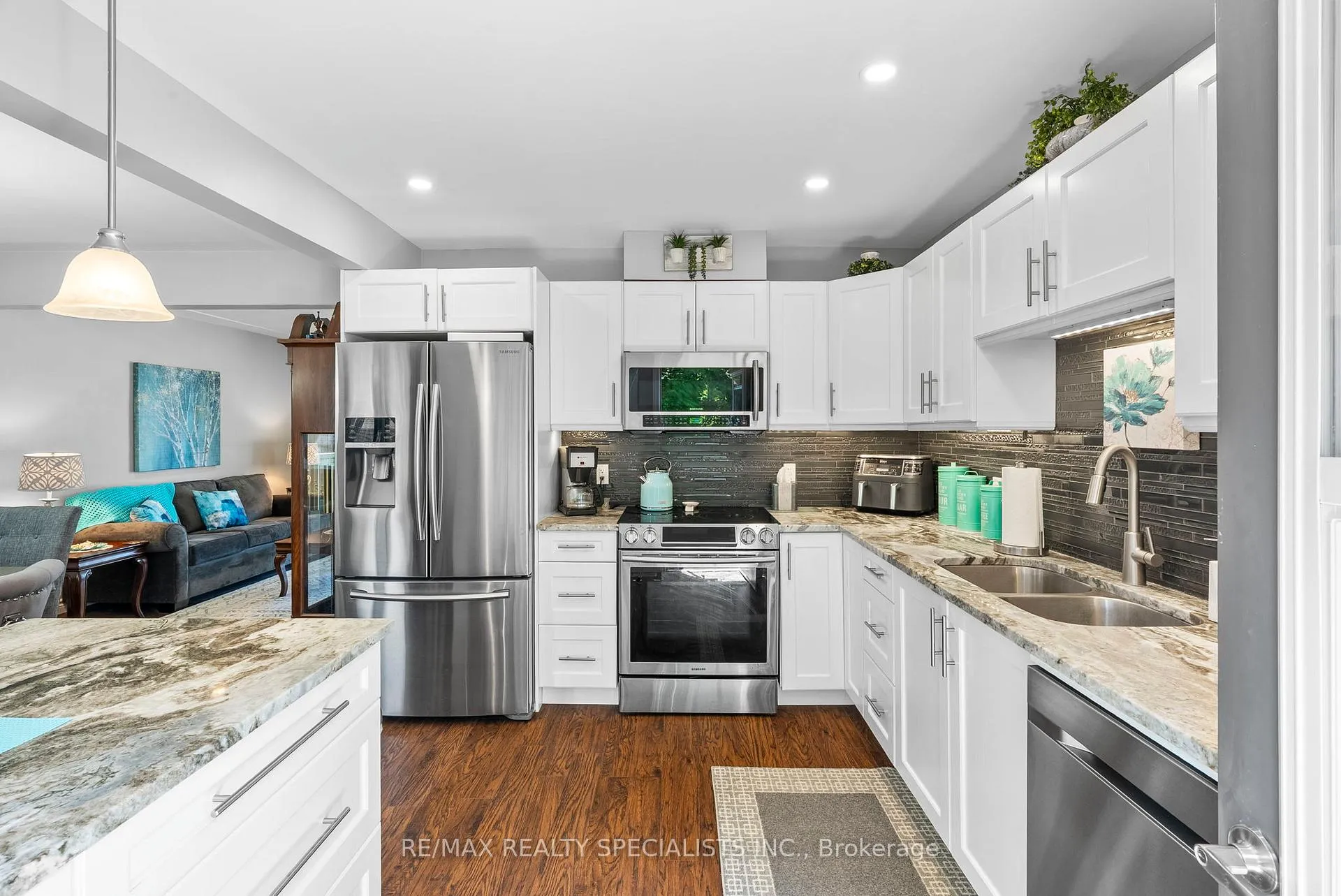 Photo 18 of 205 Byeland Drive, Wellington North, Mount Forest — HOMEH