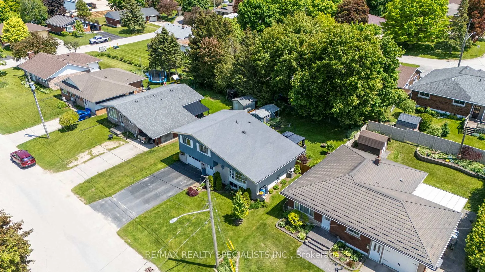 Photo 36 of 205 Byeland Drive, Wellington North, Mount Forest — HOMEH