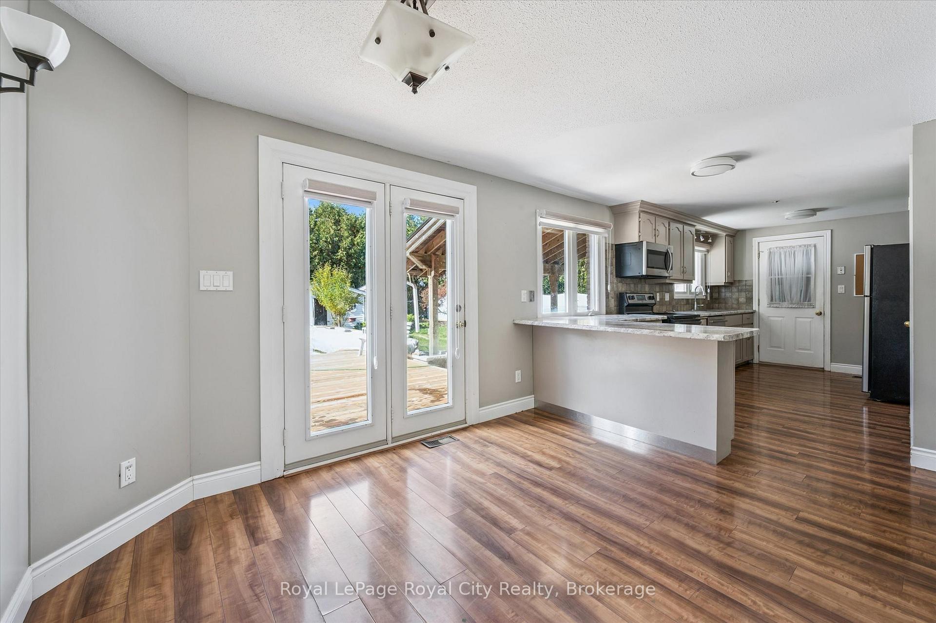 Photo 11 of 10 Woodborough Road, Guelph, Kortright West — HOMEH