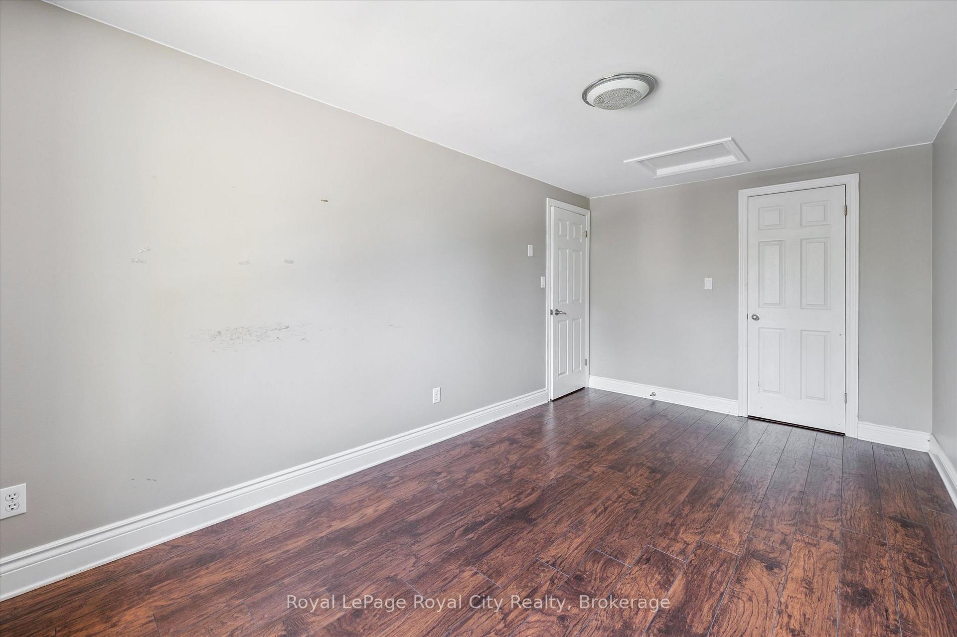Photo 21 of 10 Woodborough Road, Guelph, Kortright West — HOMEH