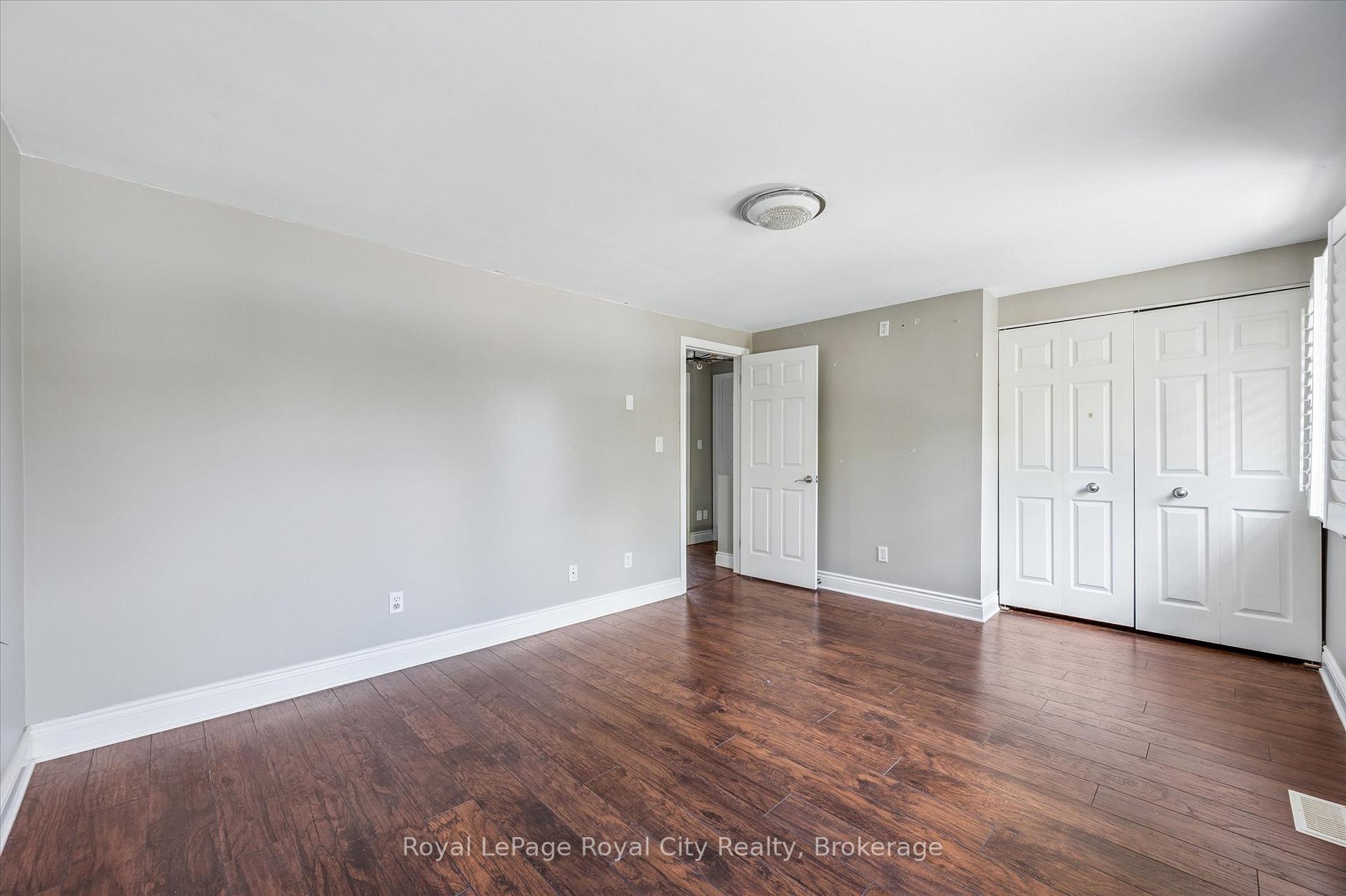 Photo 24 of 10 Woodborough Road, Guelph, Kortright West — HOMEH