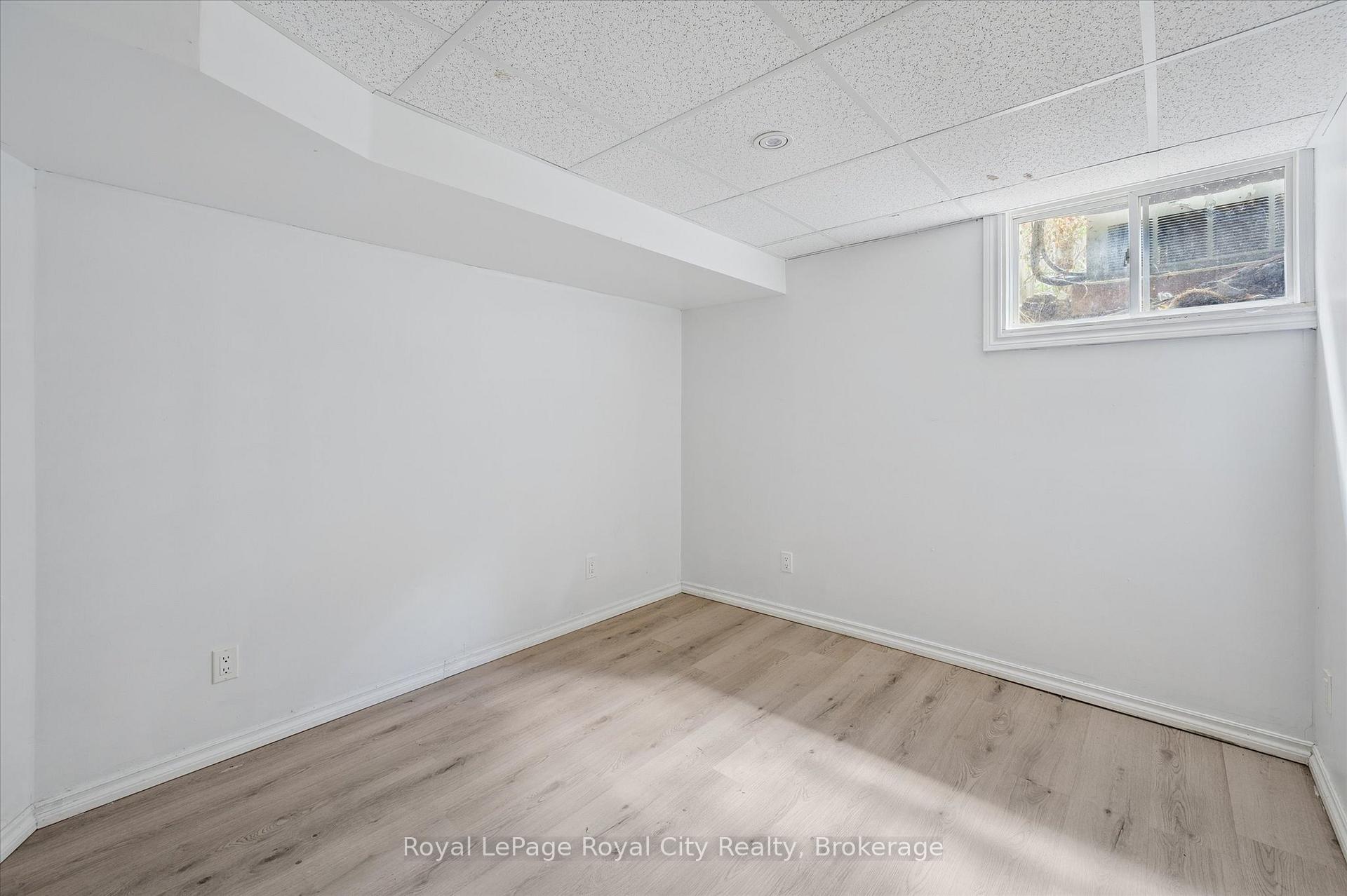 Photo 29 of 10 Woodborough Road, Guelph, Kortright West — HOMEH