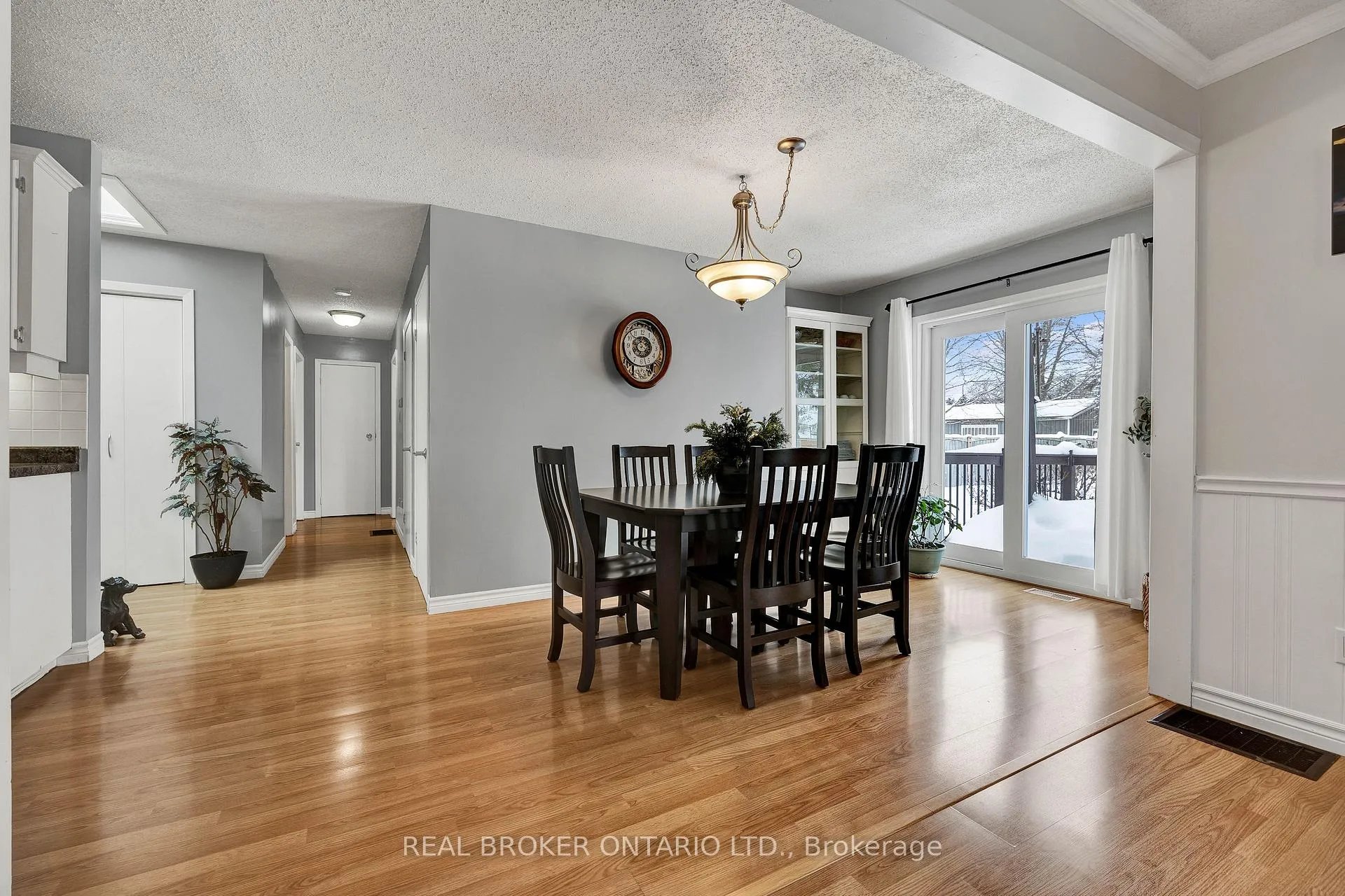 Photo 8 of 550 Raglan Street, Minto — HOMEH