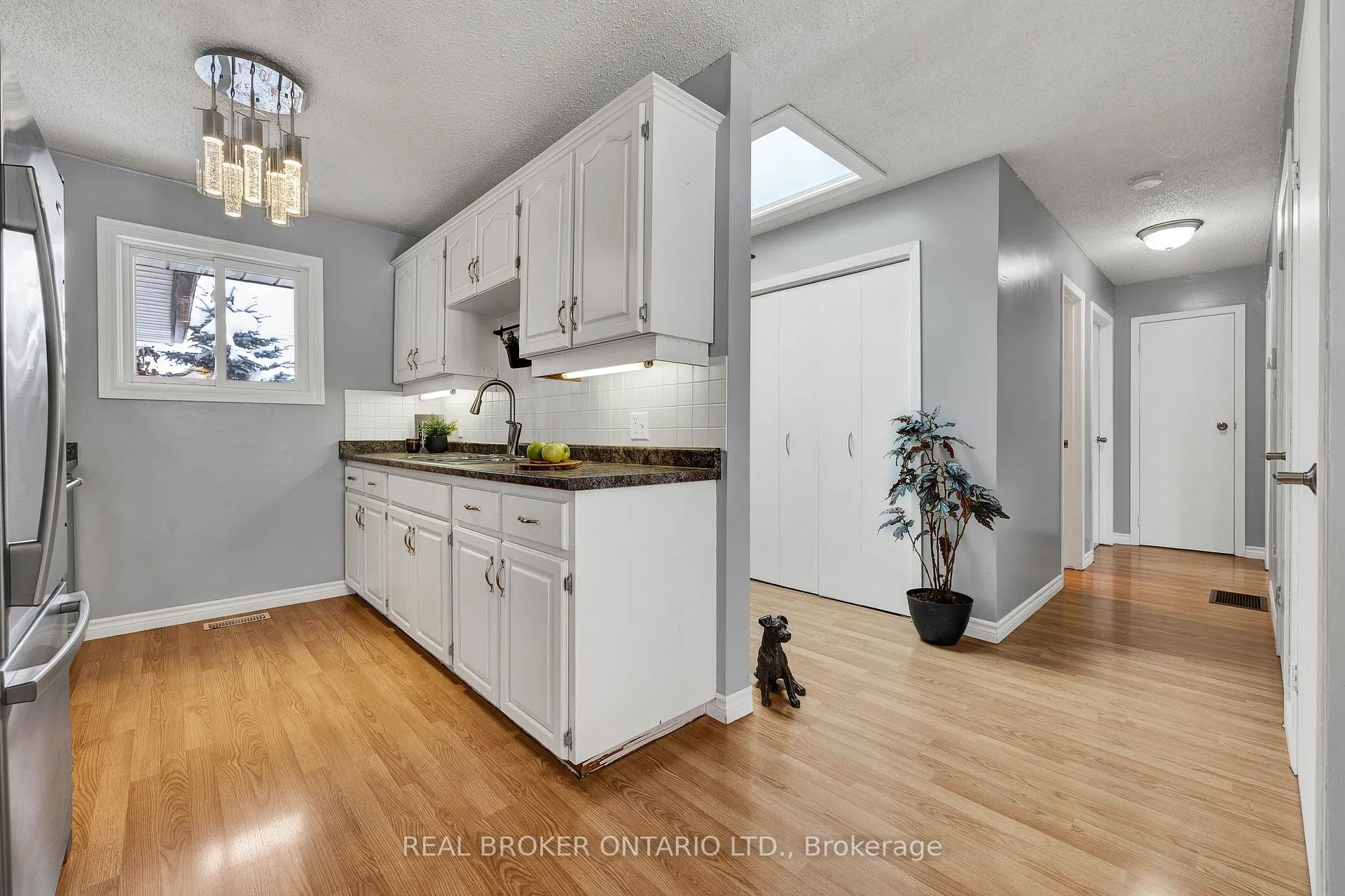 Photo 9 of 550 Raglan Street, Minto — HOMEH