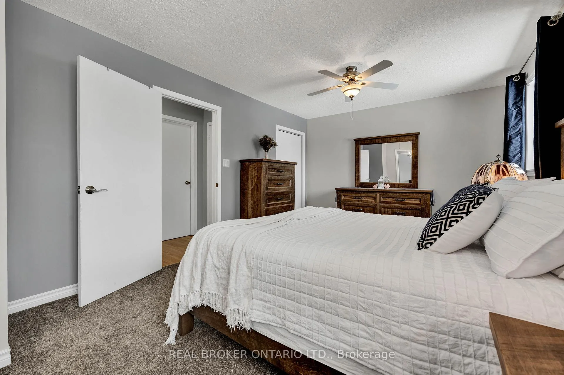 Photo 18 of 550 Raglan Street, Minto — HOMEH