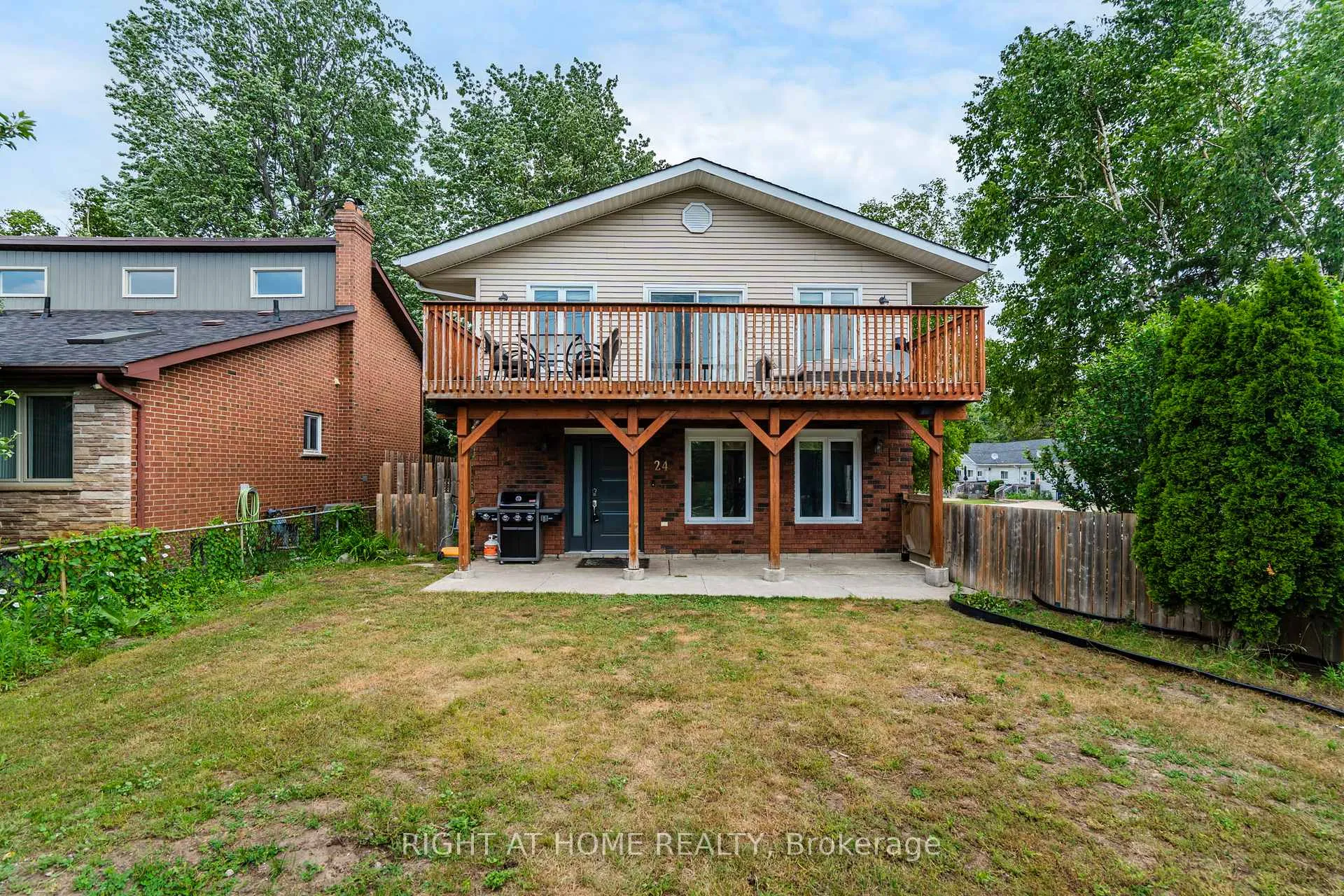 Photo 2 of 24 Puccini Drive, Wasaga Beach — HOMEH