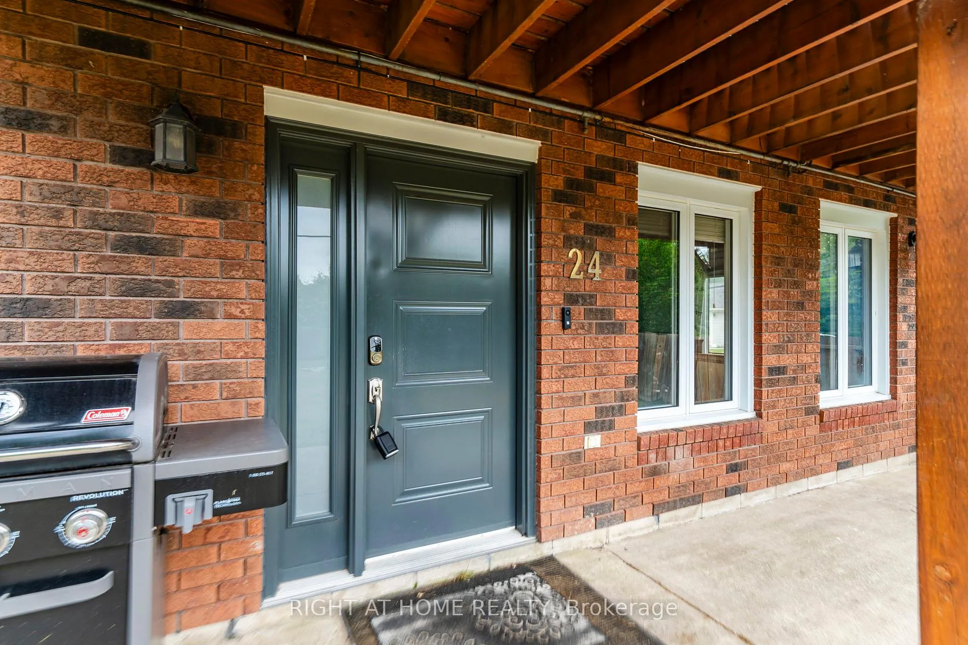Photo 6 of 24 Puccini Drive, Wasaga Beach — HOMEH