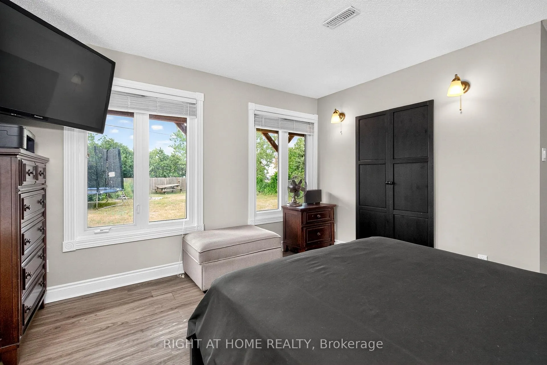 Photo 30 of 24 Puccini Drive, Wasaga Beach — HOMEH