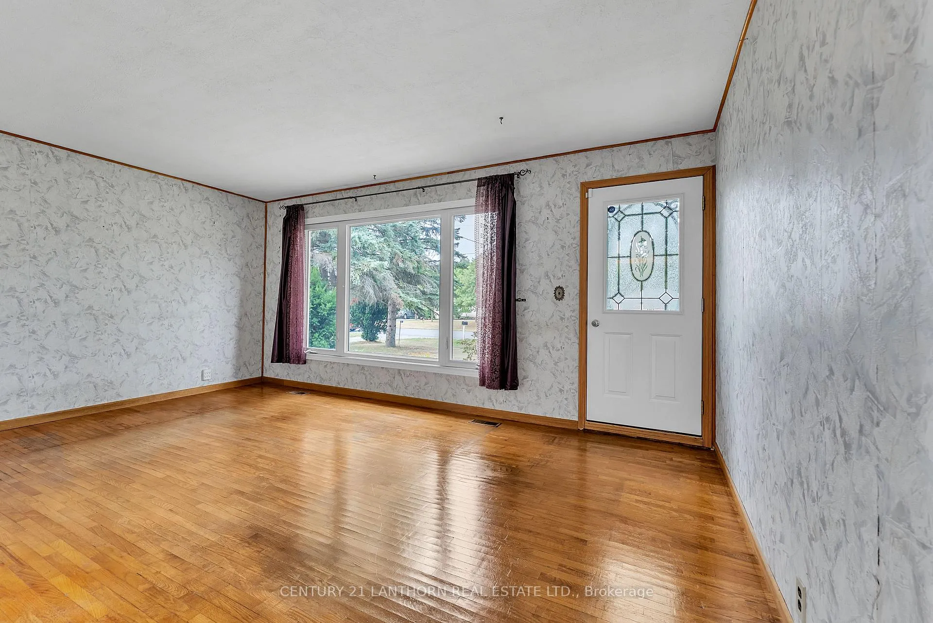 Photo 10 of 34 Turncliffe Road, Quinte West, Murray Ward — HOMEH