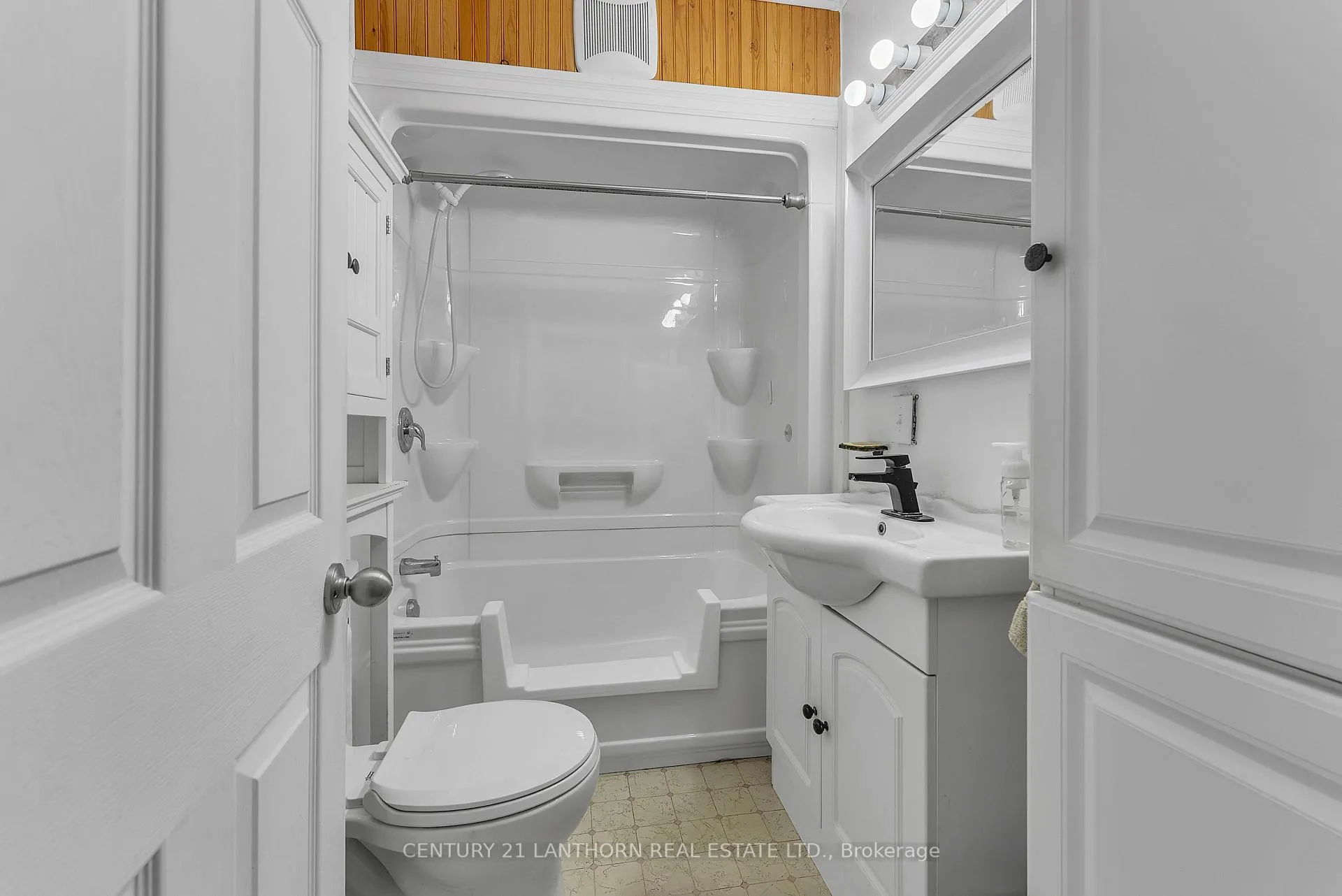 Photo 18 of 34 Turncliffe Road, Quinte West, Murray Ward — HOMEH