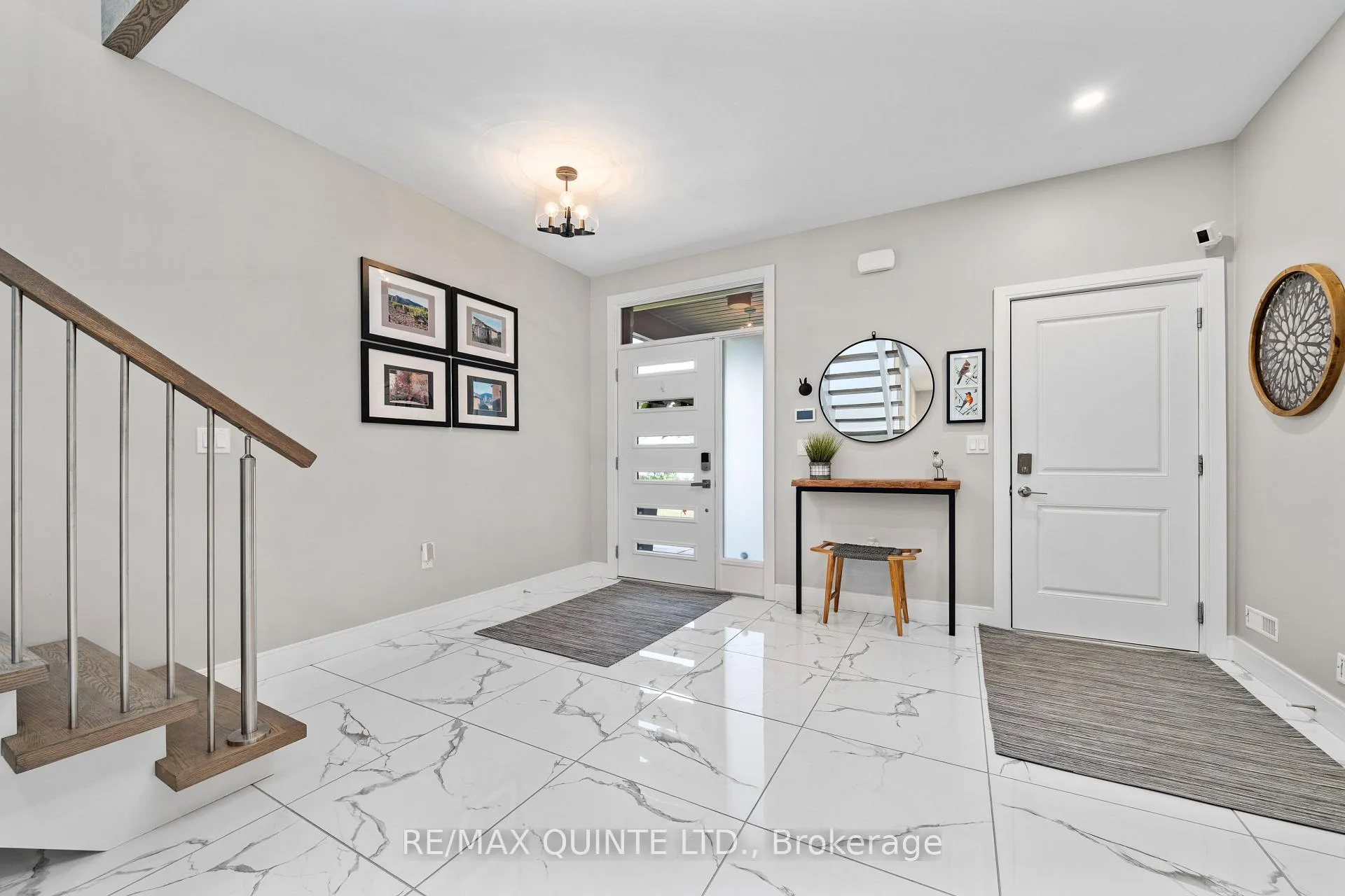 Photo 3 of 40 John Street S, Belleville, Belleville Ward — HOMEH