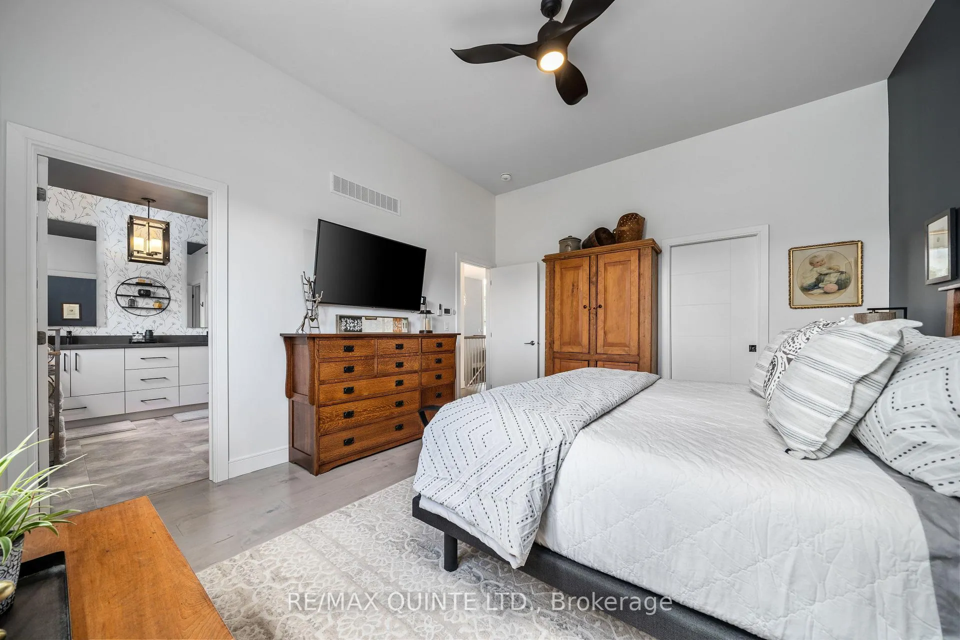 Photo 18 of 40 John Street S, Belleville, Belleville Ward — HOMEH