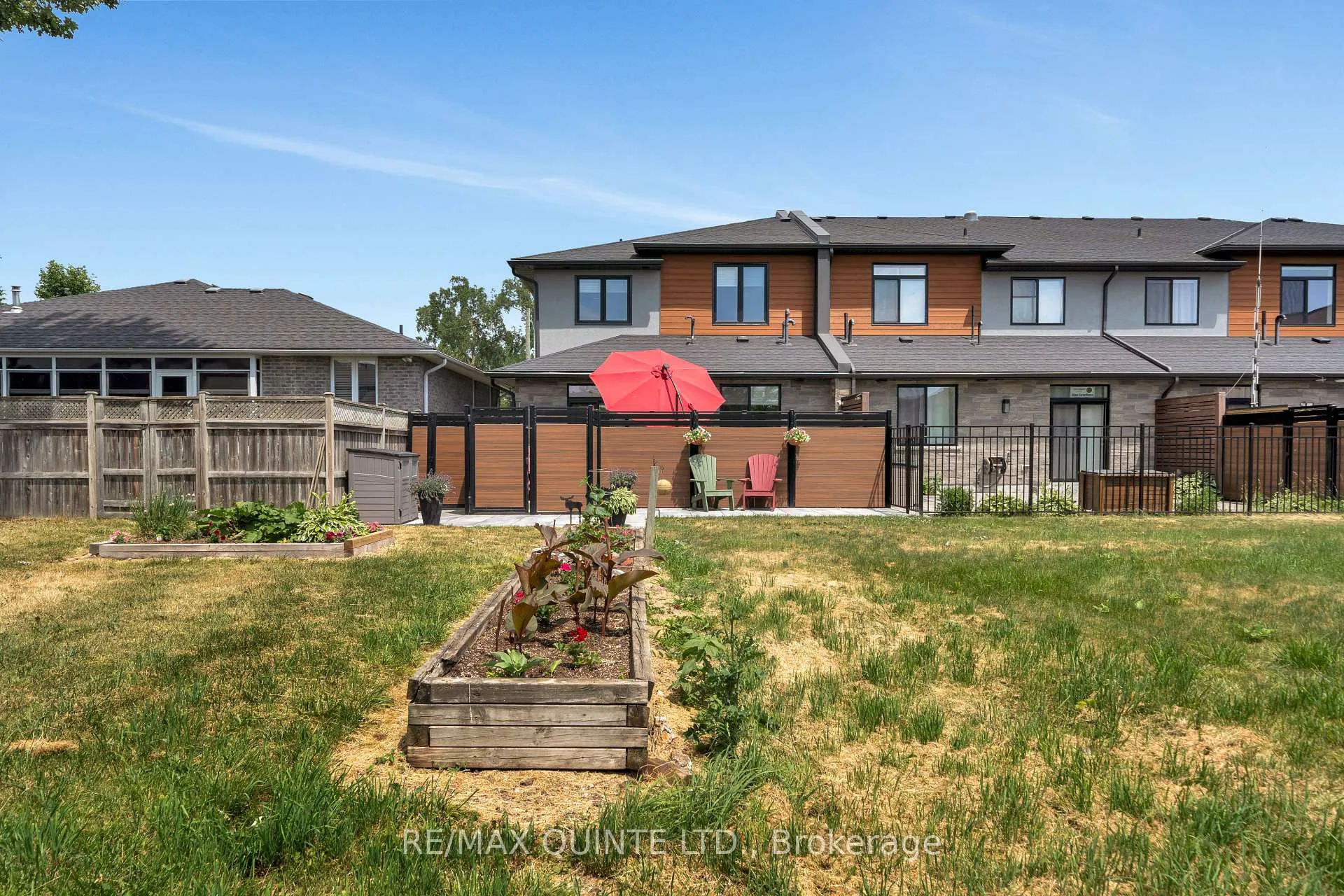 Photo 40 of 40 John Street S, Belleville, Belleville Ward — HOMEH