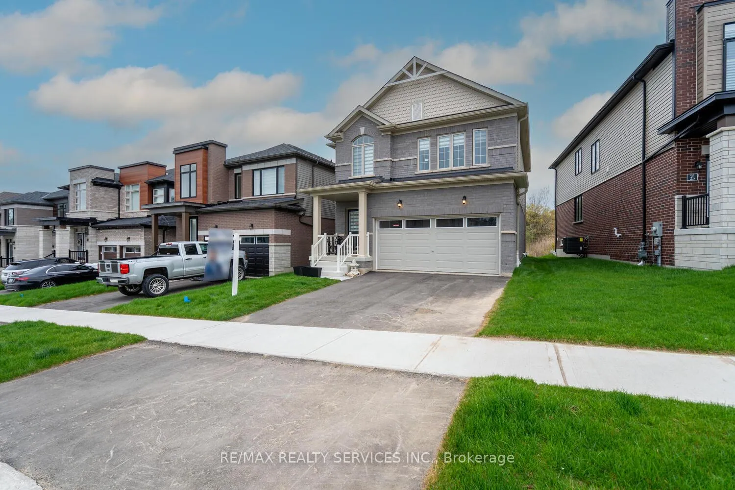 Photo 1 of 27 Gilham Way, Brant, Paris — HOMEH