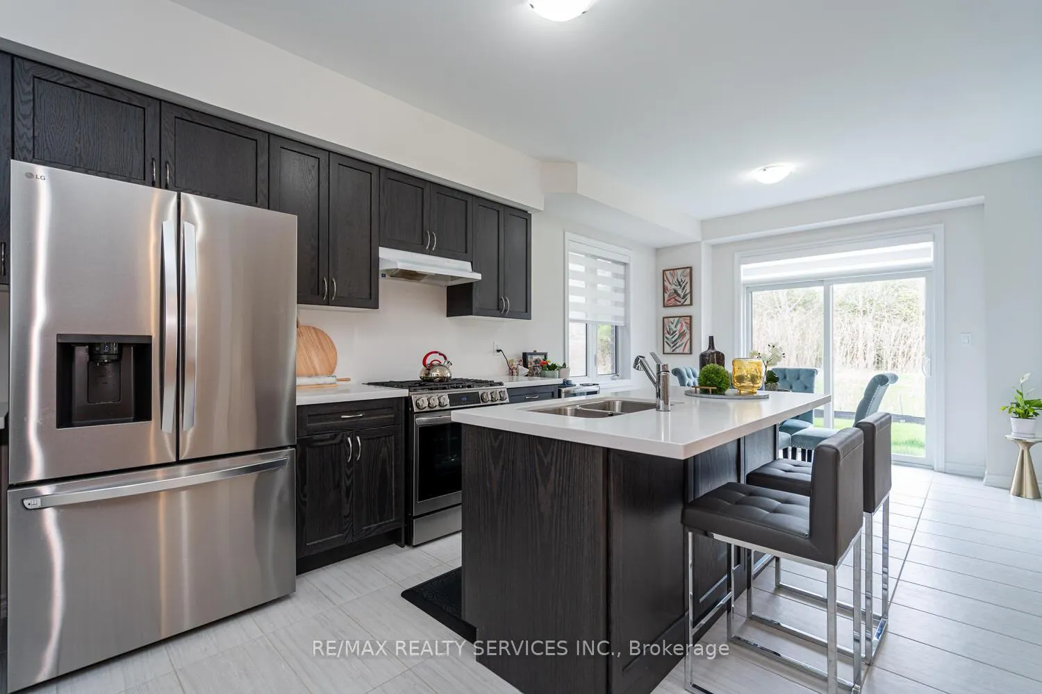Photo 7 of 27 Gilham Way, Brant, Paris — HOMEH