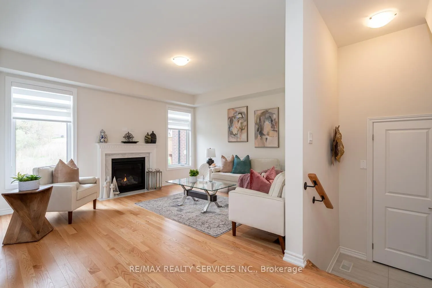 Photo 11 of 27 Gilham Way, Brant, Paris — HOMEH